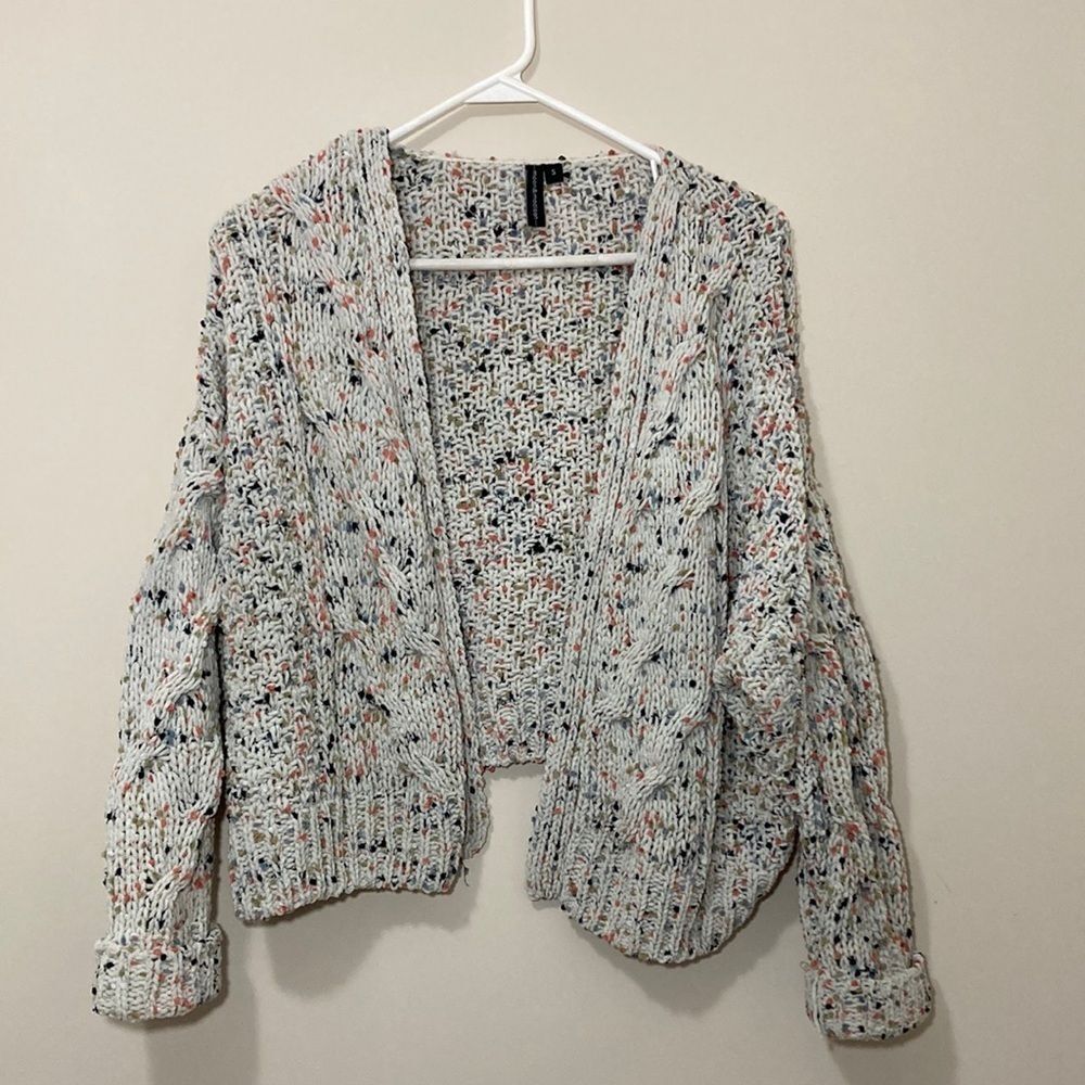 Moon & Madison Womens Cropped Sweater Size Small